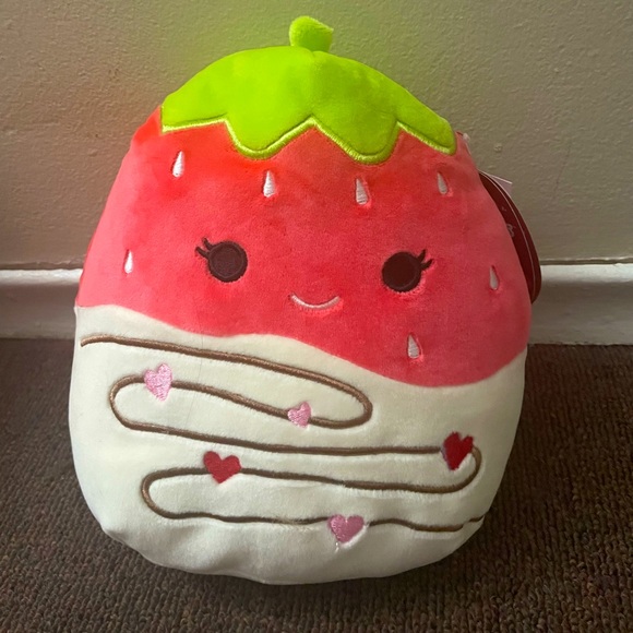 Scarlet Valentine Squishmallow - Picture 1 of 1
